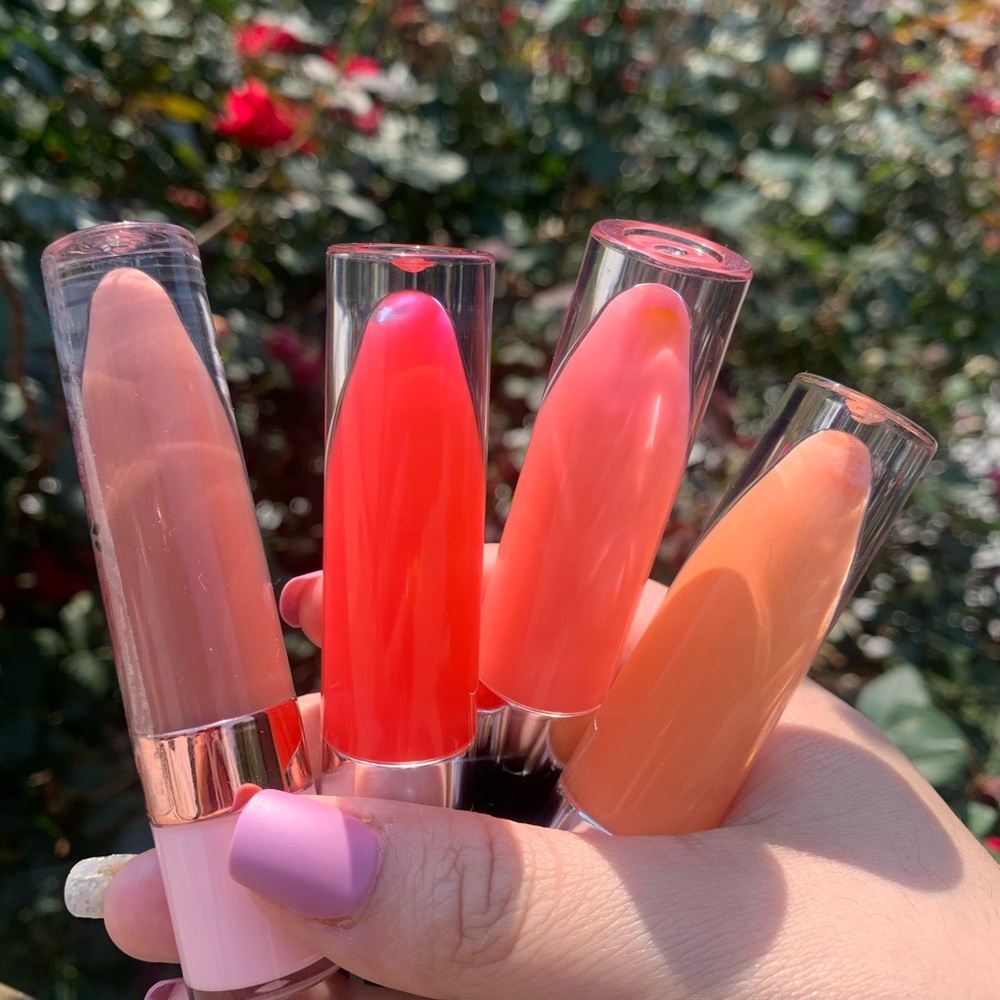 Handmade lipgloss, 💖PLEASE comment which one you want, that’s the one I’ll send